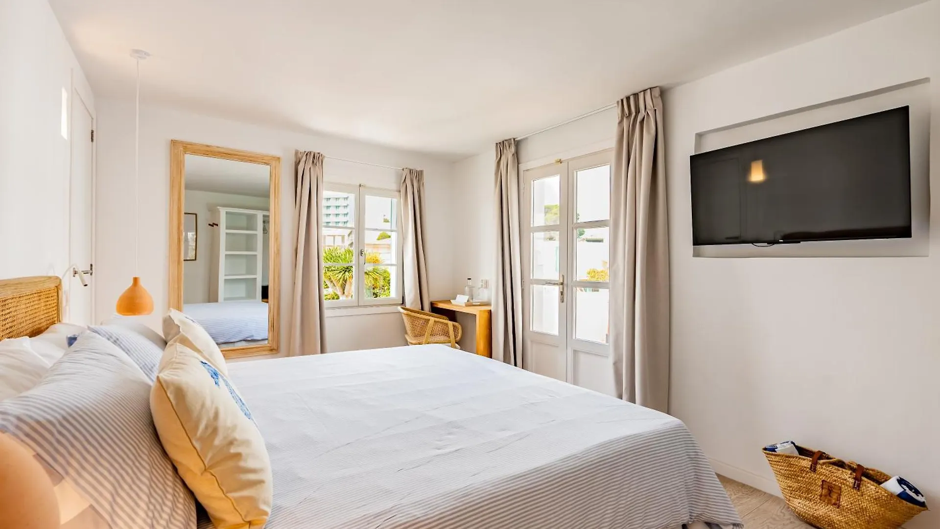 Bed & Breakfast The Sea Club Bed and Breakfast Cala Ratjada